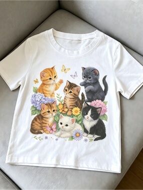 Cute Kitten Graphic white Women Men T-shirt Unisex
﻿